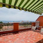 Superior Del Duque Ocean View 2 Bedroom 阿德耶