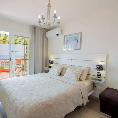 Superior Del Duque Ocean View 2 Bedroom 阿德耶